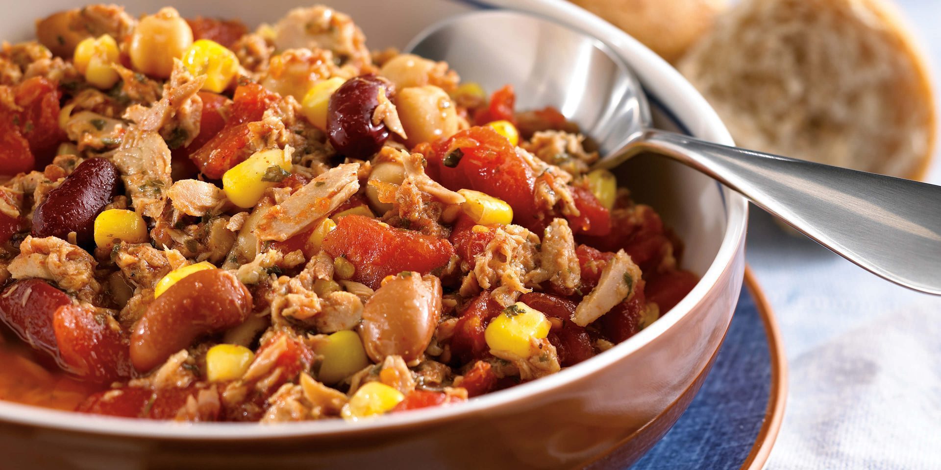 5-Minute Tuna Chili For Two - Clover Leaf