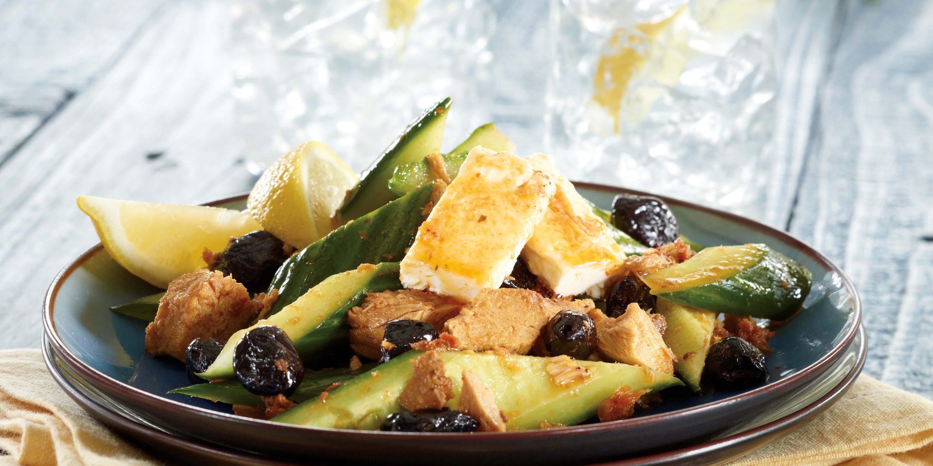 Mediterranean Tuna Salad - Clover Leaf