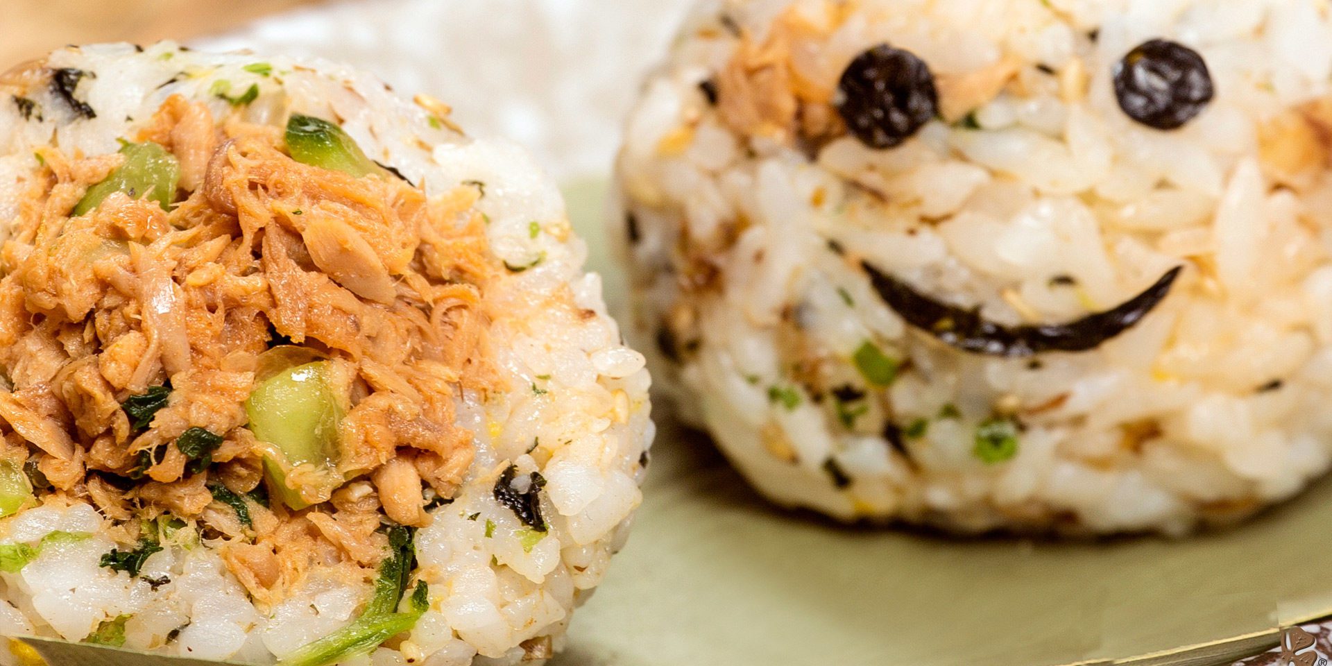 Tomato & Onion Tuna Rice Balls Clover Leaf