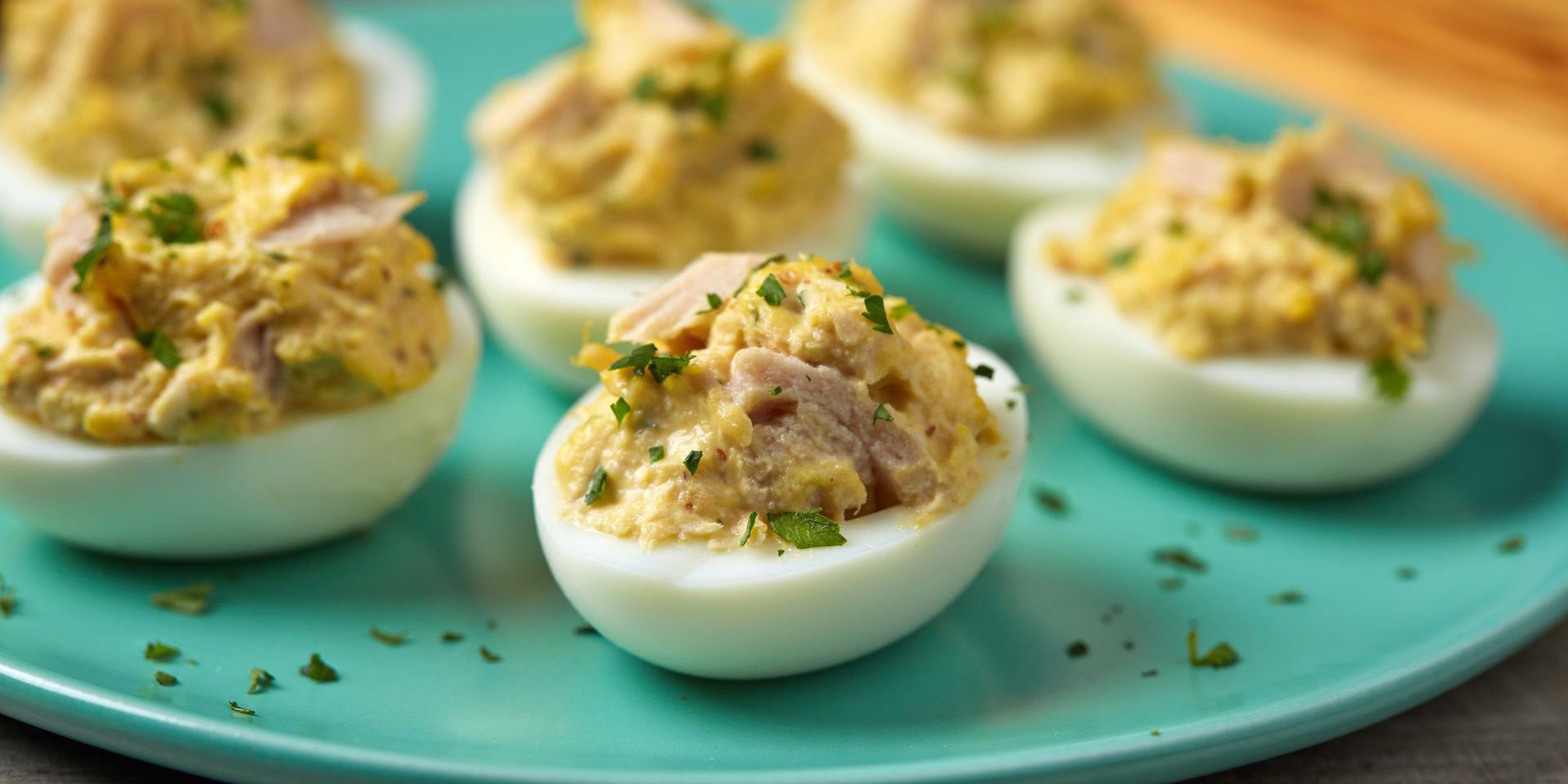 Devilled Eggs With Tuna - Clover Leaf
